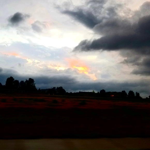 Meet your Posher, Lisa - Picture 1 of 1